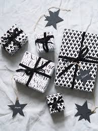 Black And White Christmas Wrapping Paper Pin On Holiday