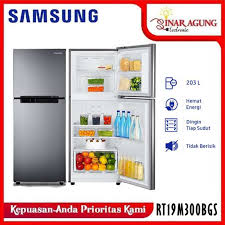 1 pintu, 74w, 148l gross, semi auto defrosting, ice 1 pintu, 170l, 74w, direct colling & compact design, semi auto defrost refrigerator, 2 sliding shelf, control box, big freezer. Samsung Kulkas 2 Pintu Rt19m300bgs Se 203l Silver Terbaru Agustus 2021 Harga Murah Kualitas Terjamin Blibli