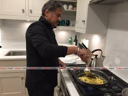 Anand Mahindra Cooks Breakfast For His Daughters Before Leaving For Davos Nagpur Today Nagpur News Anand mahindra has ken interest in football and is a big football fan himself. anand mahindra cooks breakfast for his