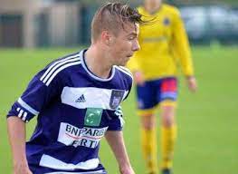 Remco evenepoel started his sport career in association football, playing for the youth teams of r.s.c. Anderlecht Online Remco Evenepoel Geeft Aftrap 30 Okt 18