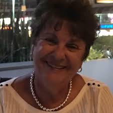 These ITALIAN STUFFED ZUCCHINI BOATS include lean ground turkey and fresh  veggies, topped with cheese and toasted bread crumbs. Low-carb, less guilt,  but tons of flavor! FULL RECIPE --->  http://www.fromvalerieskitchen.com/italian-stuffed-zucchini-boats/