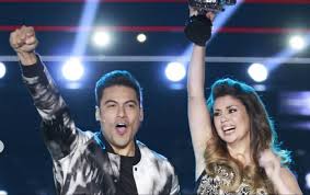 La voz (spanish for the voice) is a mexican singing competition television series broadcast on tv azteca. Carlos Rivera Fue El Coach Ganador De La Voz Mexico Y Derroto A Maluma Infobae