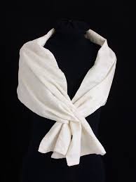 Etole Mariage Ecrue Tissu A Motifs Echarpe Foulard Cravate Par Faith Cauvain Etole Mariage Mariage Mariage Blanc