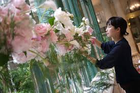 Select from premium japanese wedding of the highest quality. A Japanese Ikebana Artist In France Pen ãƒšãƒ³