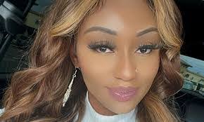 Deandra Jackson's Instagram, Twitter & Facebook