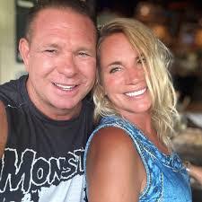 Leonard Temple's Instagram, Twitter & Facebook