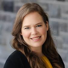 Laurel Miner's Instagram, Twitter & Facebook