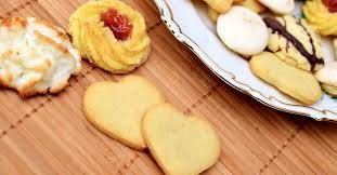 4) kuih suji evergreen and aging gracefully, this traditional kuih has stood the test of time and will always be. How To Make Kuih Raya With These 10 Baking Utensils In Malaysia
