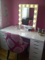 In this video i will be showing you guys step by step how i made my vanity mirror with lights for about $40 using a frameless mirror from home. Makeup Vanity Mirror With Lights Diy Saubhaya Makeup