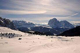 Choose a winter holiday in the val gardena ski resort, in the mighty dolomites. Datei Val Gardena Groden Winter Jpg Wikipedia
