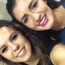 Rebecca Holohan (@RebeccaHolohan)