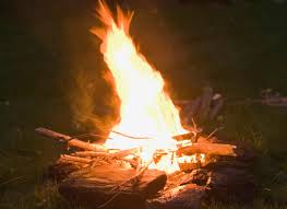 It's also made of stainless steel, so you don't have to worry about the fire damaging your fireplace. How To Build A Diy Outdoor Fireplace For Some Extra Summer Fun