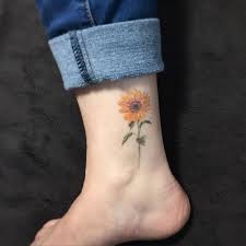 Sunflower Tattoo Meaning And Designs January 2021 Sunflower Tattoo Small Sunflower Tattoo Meaning Sunflower Tattoo