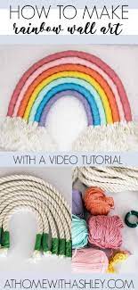 Einfach Basteln Wie Eine Regenbogenwand Aus Einem Seil Hangen Diese Faserkunst Ist Die Bas Wall Hanging Crafts Macrame Wall Hanging Diy Wall Hanging Diy