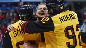 Das eishockeyturnier der herren bei den olympischen winterspielen 2018 in pyeongchang fand vom 14. Eishockey We Love You So Herrlich Freuen Sich Die Eurosport Reporter Uber Den Finaleinzug Der Deutschen