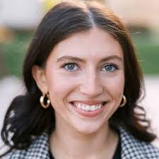 Marilyn Pease's Instagram, Twitter & Facebook