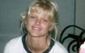 Birkhead has long seemed to be following in her mom. Anna Nicole Smith S Daughter Dannielynn 14 Looks Just Like Hollywood Star In New Documentary 9celebrity