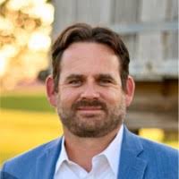 100+ profilů „Stibich“