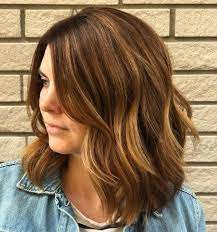 Di capelli, compresi quelli sottili e spessi. Top 50 Acconciature Medie Per Le Donne Nel 2022 Capellidistile It