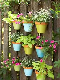 Décoration pour le jardin pas chère à découvrir sur lafoirfouille.fr plus de 230 magasins large choix en magasin réservation gratuite. Idees De Decoration De Jardin Pas Cher Archzine Fr Decoration Jardin Deco Jardin Petits Jardins