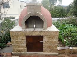 Denn nicht nur brot, pizza oder kuchen können sie im pizzaofen zubereiten, auch herrliche fleischgerichte sind möglich. Pizzaofen Bauen Anleitung Und Fotos Diy Garten Haus Garten Zenideen Pizzaofen Bauen Pizzaofen Pizza Backofen