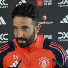 BREAKING: Celtic announce the signing of Crystal Palace midfielder Jeffrey  Schlupp