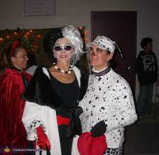 Very last minute diy cruella de vil costume (from 101 dalmatians). Homemade Cruella Deville Costume