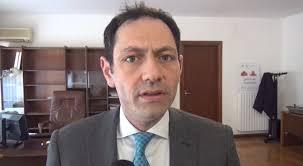 Le intercettazioni dal novembre 2020 ad oggi svelerebbero che i dati sui contagi il premier e sua moglie maria serenella cappello si sono vaccinati a roma nell'hub della stazione termini, insieme ad altre decine di pazienti. Covid 19 Sicilia Razza Fa I Conti E Annuncia Due Milioni Di Test Rapidi In Arrivo Palermolive