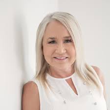 Kellee Romaine uses the Sabrina VandenBrink Marketing System