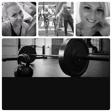 Luurankoja kaapissa – Sisters From The Blog | Lily