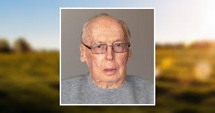 Corey Drewes's Instagram, Twitter & Facebook