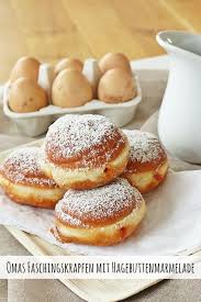 Omas Faschingskrapfen Mit Hagebuttenmarmelade Fashion Kitchen Faschingskrapfen Krapfen Rezept Hagebuttenmarmelade
