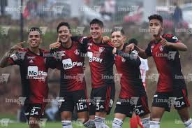 Estatísticas da carreira (partidas jogadas, golos, cartões) e o historial das transferências. Agencia De Fotografia Deportiva Imago 7