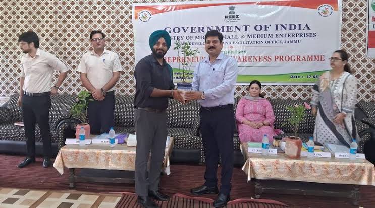MSME-DFO organizes Entrepreneurship Awareness Programme in Jammu, facilitating 10 Udyam Registrations for aspiring entrepreneurs