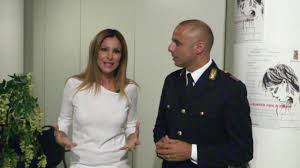 Images & pictures of adriana volpe wallpaper download 7 photos. Adriana Volpe Aderisce Alla Campagna Questo Non E Amore Youtube