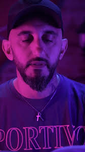 Dale paz... Demostrale que sos un jamón entre tanto salames 😉  #BastaDeAmoresDeMierda (Más contenido en mi ig: @elpelaromerook)