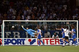 O reduto do fc porto superou a concorrência de oito estádios: Fc Porto 1 2 Valencia Supertaca Europeia 2004 Ficha Do Jogo Zerozero Pt
