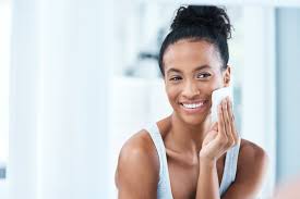 Give Yourself a Baking Soda Facial | Arm & Hammer
