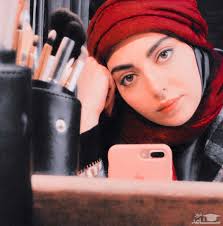 استایل ساده و رسمی مهشید جوادی با انتخاب کت و شلوارِ زیبا و طراحی شده/ متفاوت و ایرانی پسند+عکس
