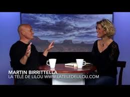 Ma conjointe recherche les 2 livres suivants : Pin On Et Si Je Regardais Plutot La Tele De Lilou Mace