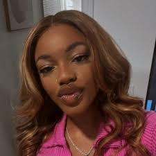 ken 🧡 (@excusemyswank)