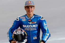 Acabó al frente en el primer entrenamiento libre en assen en motogp. Maverick Vinales Girlfriend Archives Biographia Hub