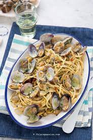 Ricetta Spaghetti Alle Vongole Veraci Come Al Ristorante Ricetta Spaghetti Alle Vongole Ricette Ricette Spaghetti Alle Vongole