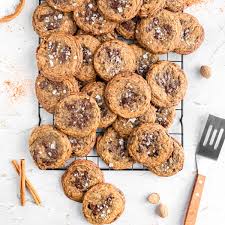 Cinnamon-Nutmeg Spiced Chocolate Chunk Cookies » the practical ...