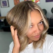 beautiful blonde balayage bob by @joiewallacehair 💛 #thecutlife  #dmvhairstylist #hamptonvahairstylist #boblife #balayagebob #blondebob