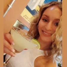 Amanda Cowell (@Amanda_Cowell2)