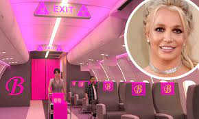 Britney Spears To Launch A New Pop Up Fan Experience Entitled The Zone Daily Mail Online