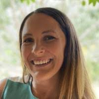 Mandy Blake's Instagram, Twitter & Facebook