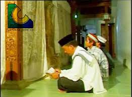 Kemudian, terus baca surah yasin. Doa Ziarah Kubur Setelah Yasin Dan Tata Cara Ziarah Kumpulan Tips Dan Cara