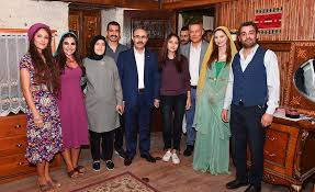 Adana'nın merkez sarıçam ilçesi kılbaş mahallesi'ndeki ormanlık alanda henüz belirlenemeyen adana merkezinde son bir haftada farklı zamanlarda 7 araçtan akü çalınması, 4 motosikletin. Yeni Gelin Haberleri Adana Haber Merkezi Adana Haber Merkezi Nde Adana Haberlerini Okuyun